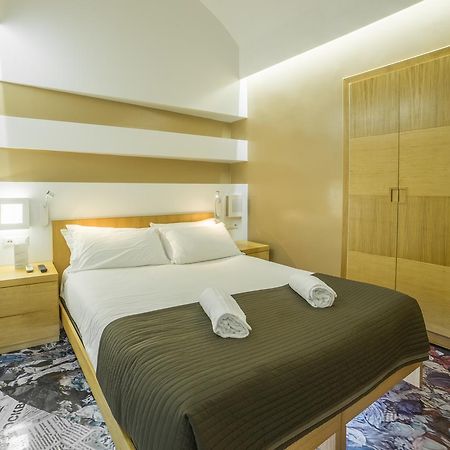 Chiaia 197 Deluxe Residence نابولي المظهر الخارجي الصورة